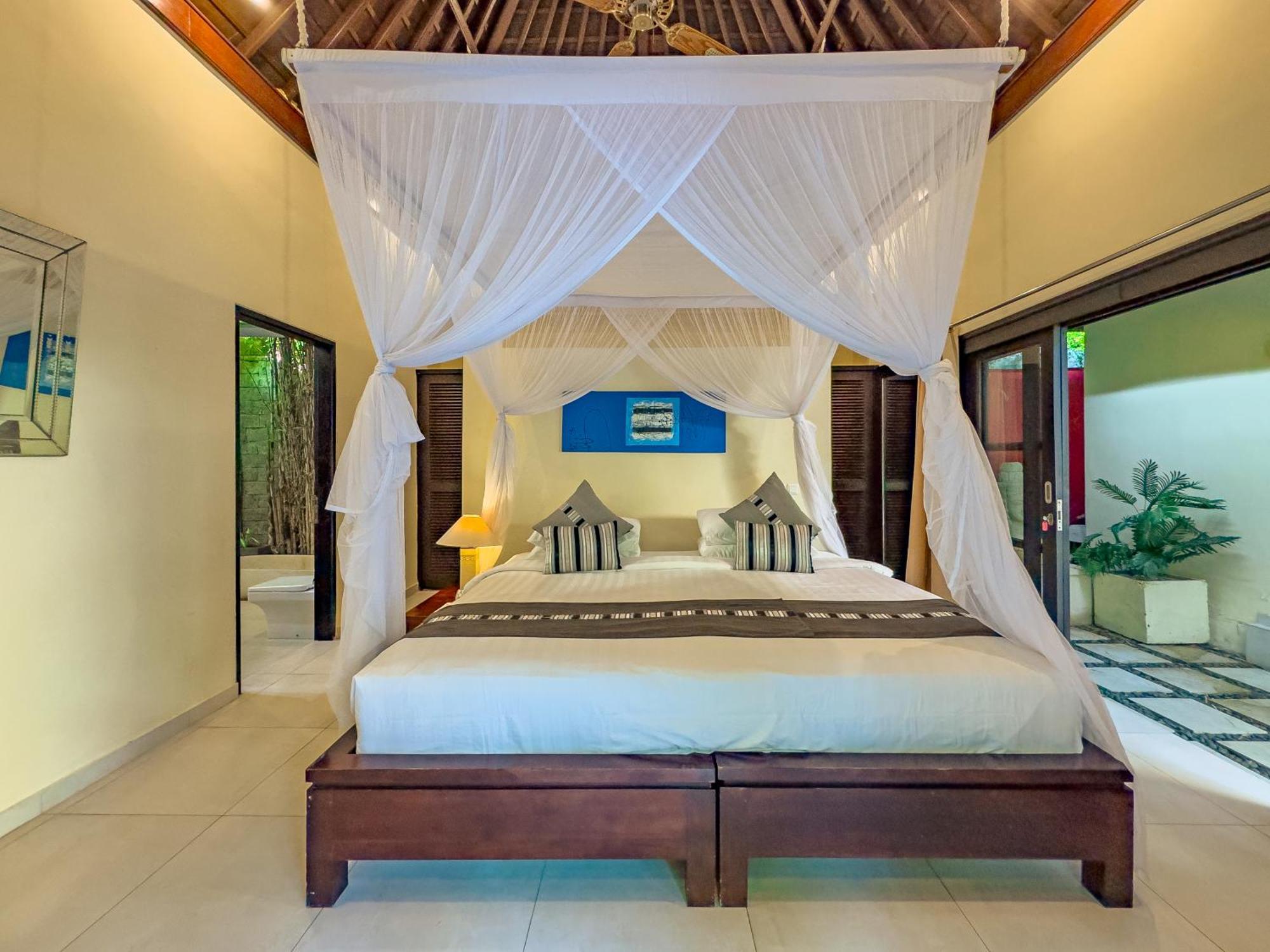 Villa Bugis Abimanyu Seminyak Habitación foto